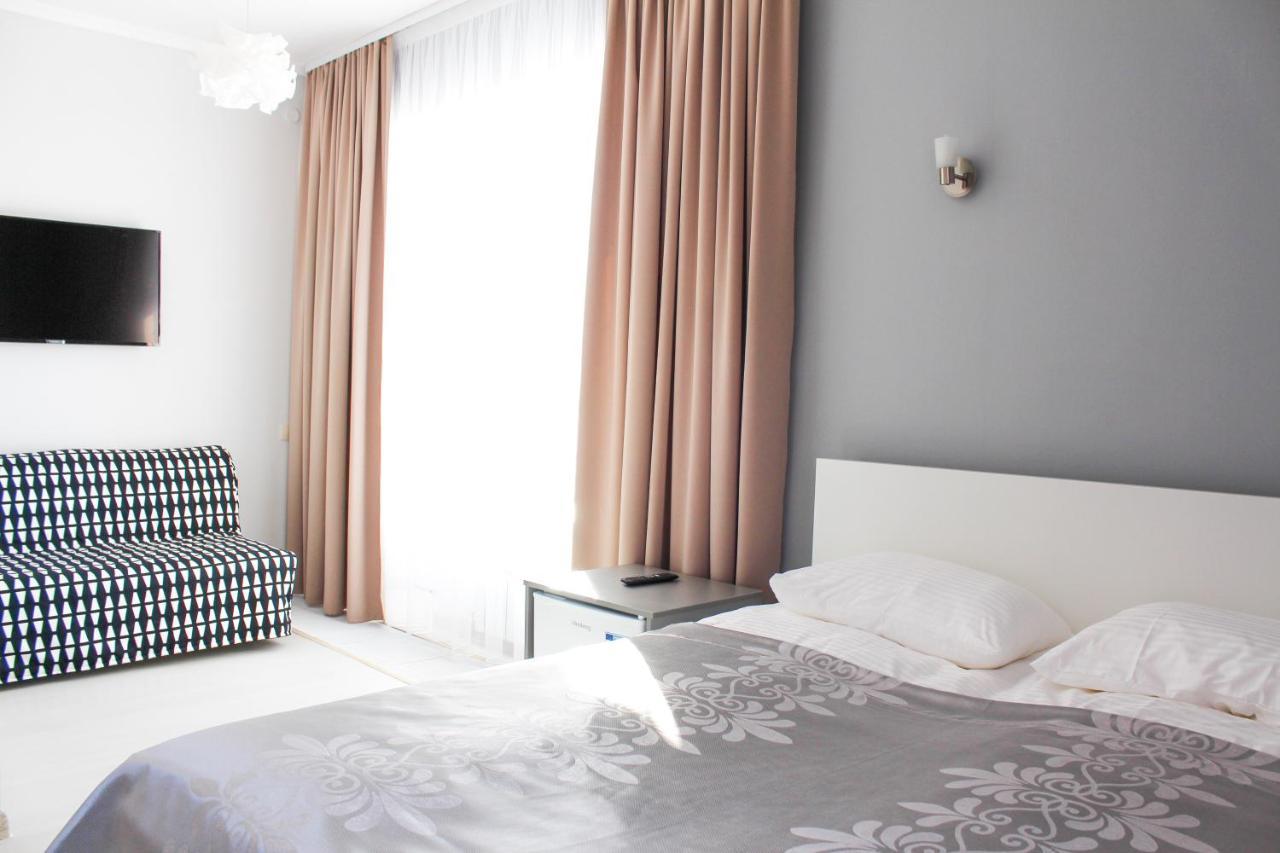 Scandi Hotel Makinsk Exterior foto